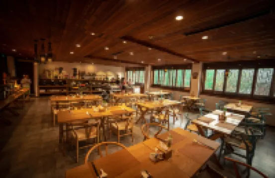 Yanquan  Hanguan Hotel（Oriental Saltlake Resort）