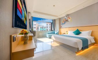 City Premium Hotel (Luoding Bus Station)