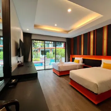 WOW PHUKET Отели рядом с достопримечательностью «Ват-Чалонг»
