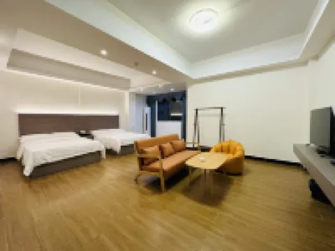 輕遊民宿 鄰近泮文樓的酒店