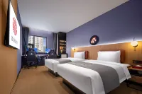 Homeinns Yunik E-sports Hotel (Chengdu Wenshu Monastery Metro Station Branch) Hotel di Chengdu