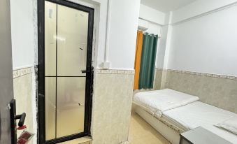 Longsheng Apartment (Xiayuan Subway Station)