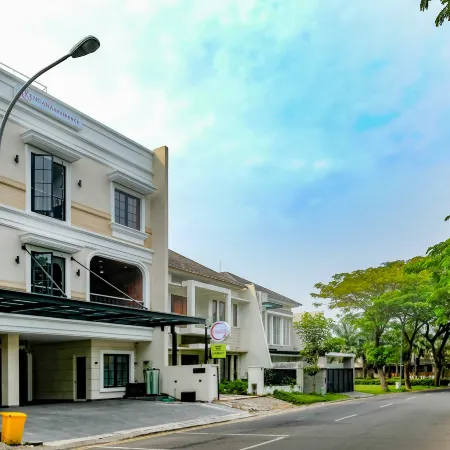 Urbanview Kencana Residence near Pakuwon Mall Surabaya Hotels in Sambikerep