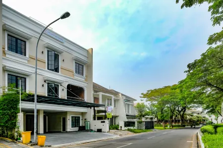 Urbanview Kencana Residence near Pakuwon Mall Surabaya Отели в г. Sambikerep