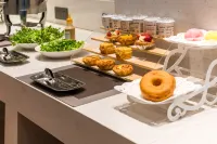 Echarm Hotel (Yiyang Heshan District Wanda Plaza Branch) - sarapan