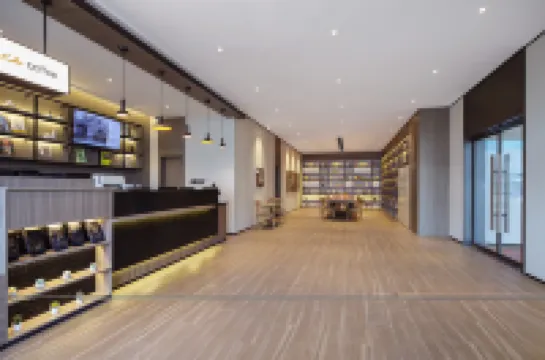 HanTing Hotel (Zhenjiang Yatai Plaza)