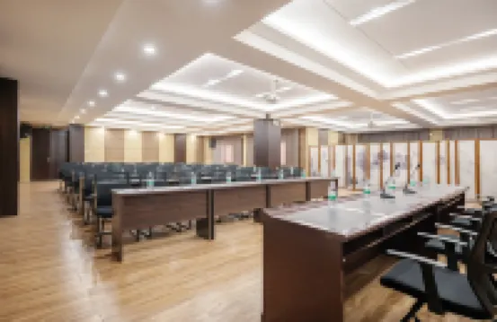 Huating Business Hotel