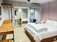 Collection O Mahidol Road Các khách sạn gần Cầu Mangrai