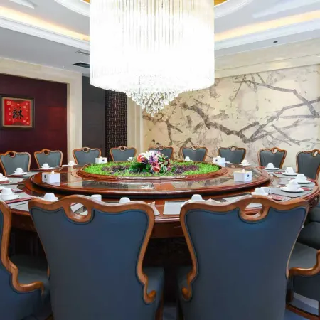 Lingshou Zhongshan Hotel