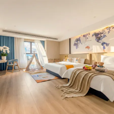 Colorful Yunnan • Petal | Sky View • Cloud Travel Hotel