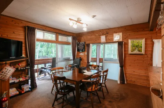A private lodge where you can enjoy an authentic BBQ surrounded by nature
