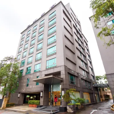 แชงกรีลา โมเต็ล โรงแรมใกล้823 Memorial Park (No. 4 Park)