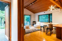 COCO VILLA Yatsugatake — Sauna, BBQ & fireplace, outdoor retreat with forest bathing and patio golf