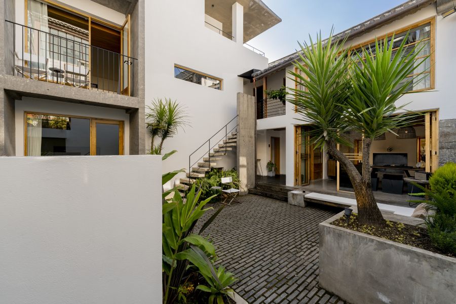 Yuntang Luxury Resort Hotel Dali Hotels in Dali City