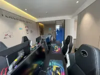 IDJ Love E-Sports Hotel (Kaifeng Qingming Riverside Garden Gulou Night Market)