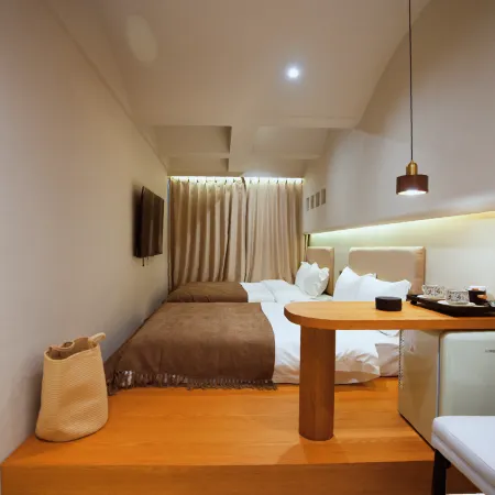Zhina South China Sea View Hotel (Lingshui Nanwan Monkey Island Branch)