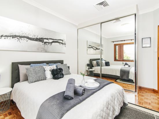 Easy Commute to Olympic Park – Cozy Rooms Near Station