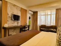 Hotel Sapphire - balcony
