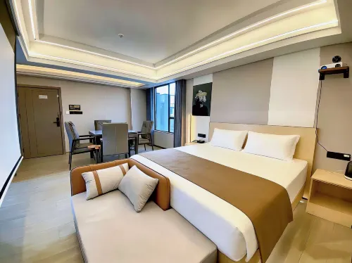 Fanxi Audio-Visual Boutique Stay (Wuyue Plaza)