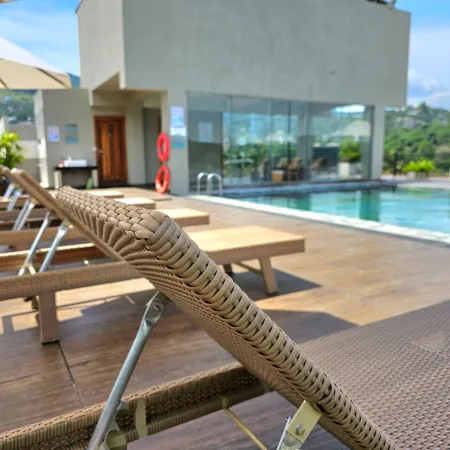 Oak Ray Regency