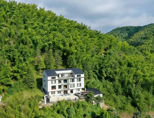 Tonglu Qingyuewu Homestay (OMG Heartbeat Paradise)