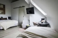ROMY ANTWERP Sint-Jansvliet Hoteles en 