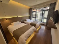 Runze Yunmeng Guesthouse (Jiuhua Mountain - Rou Shen Bao Dian)