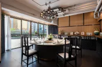 Shenzhen Jingpeng Hotel (East Gate Pedestrian Street Hubei Subway Station Branch)