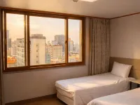 Core Hotel Jeju Hoteles cerca de Valle de Bangseonmun