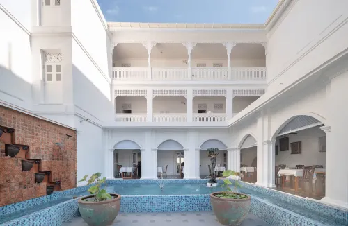 Lanna Inthan Hotel & Resort