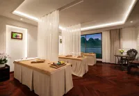 Diana Cruises Halong Bay - Luxury by Venus Group - spa