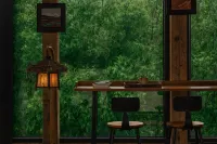 Accompanied by hidden snow and mountain views, a beautiful overnight stay - Fitnessstudio