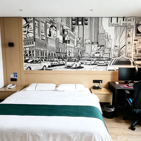 SKY Yunzhiyu E-sports Homestay (Heyuan Wanlong City Asia's First High Fountain)