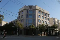 賓川夜貓子電競酒店