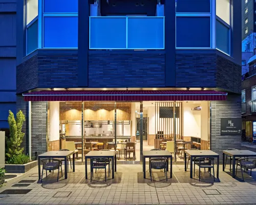 TORANOMONHOLIC HOTEL Hotels near Nissho Hall
