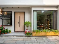 Floral Hotel · Pure and Hidden Hotel 칭징 모스크(청정사) 주변 호텔