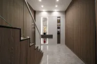 Yingxin Business Hotel (People's Square)