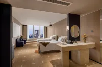 Guiyang Monkey Hotel (Jiaxiu Tower Qingyun Market)