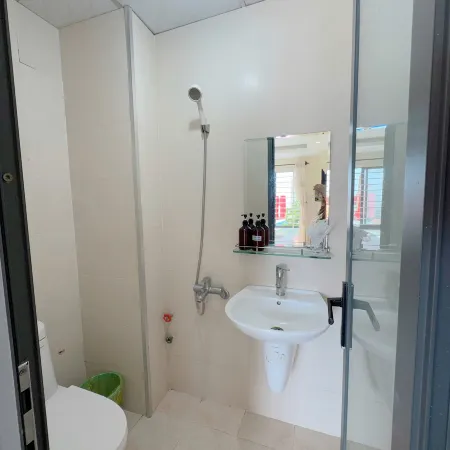 Shin Hotel Vung Tau - Sea View Отели рядом с достопримечательностью «Пляж Бэк»