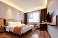 Yizhi Hotel (Liuzhou High-speed Railway Station East Square Branch) - 2-Star
