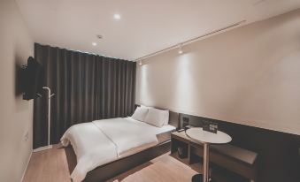 Hotel Insomnia