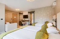Pula City Center Accommodation - Breakfast included - Parvekkeita