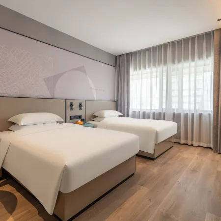 Park Hotel (Urumqi Nianzigou Metro Station Branch)