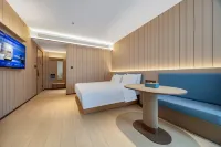 HanTing Hotel (Tacheng Emin) - parking
