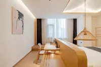 Jianguo Puyin Hotel (Shanghai Zhoupu Kangqiao Yuqiao Metro Station - 4 tähden