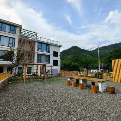 Ada Yada · Home Hotels near Xuling