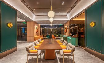 Orange Hotel (Kunming Changshui International Airport Branch)