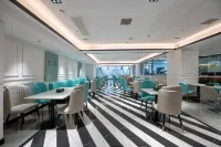 Xana Hotelle (Pingdingshan Heping Road Pedestrian Street) - Hot Tub