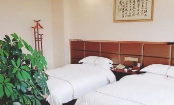 Zhuyuan Village Business Hotel