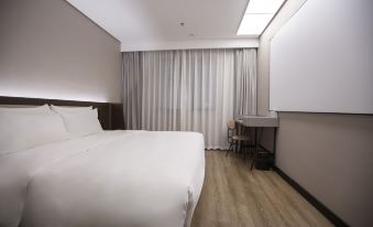 HanTing Hotel (Shenyang Sanhaojie)